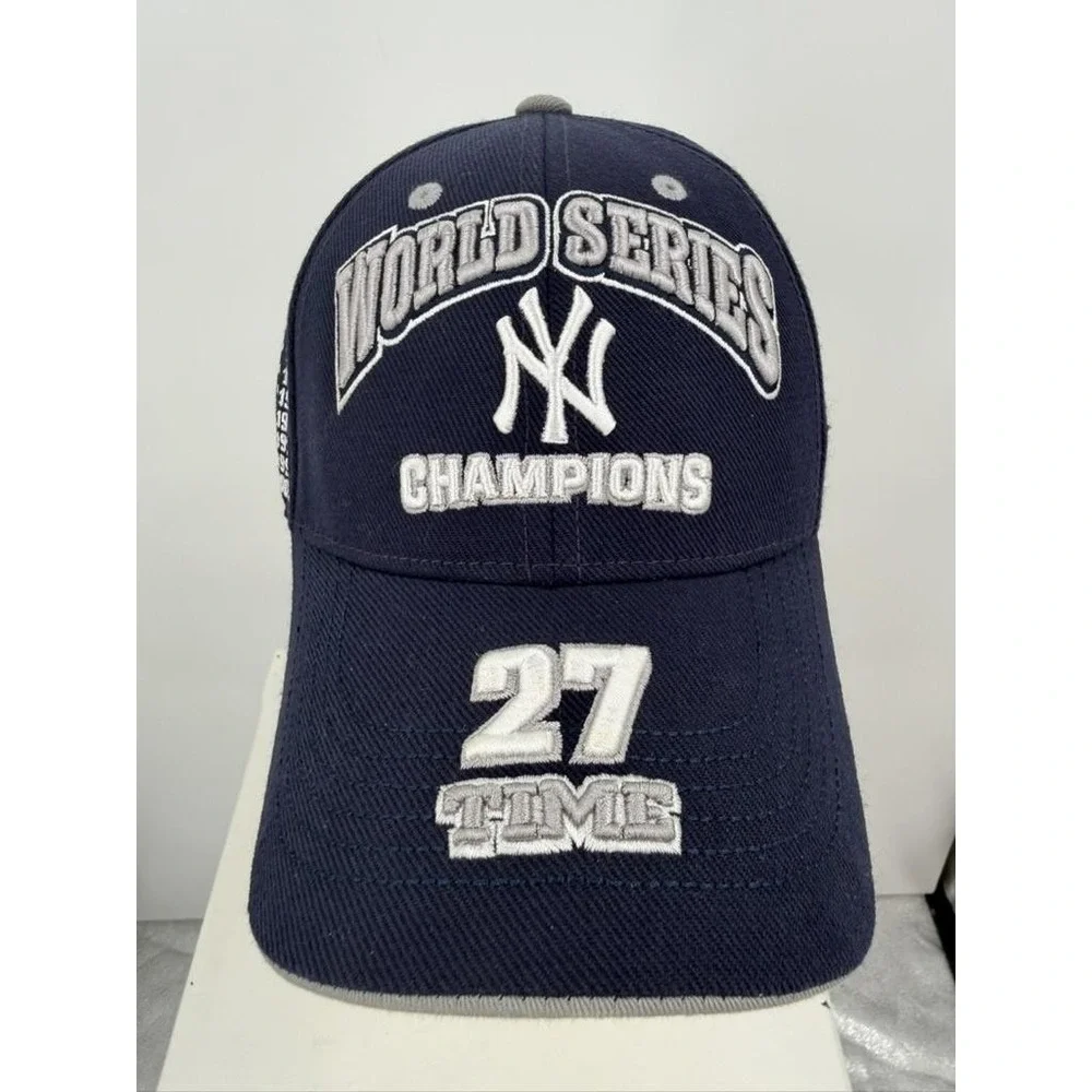 VTG New York Yankees Lot Mens 2XL Jersey Hoodie 4 Hats MLB Baseball Mixed Brands